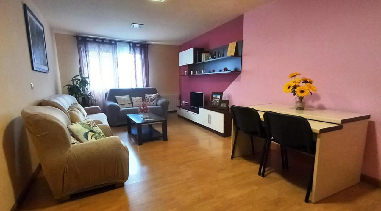 Castelao Apartments Arzúa Εξωτερικό φωτογραφία